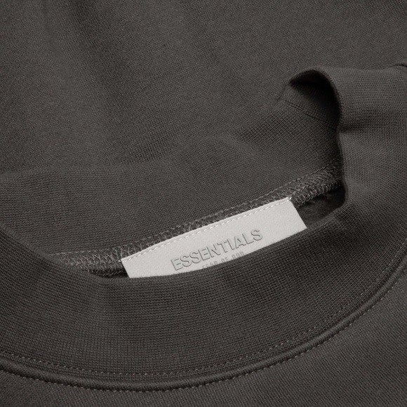 FEAR OF GOD | ESSENTIALS Crewneck Sweatshirt - Picture 2 of 5
